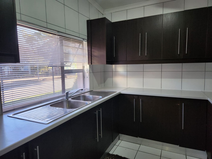 5 Bedroom Property for Sale in Bodorp Western Cape